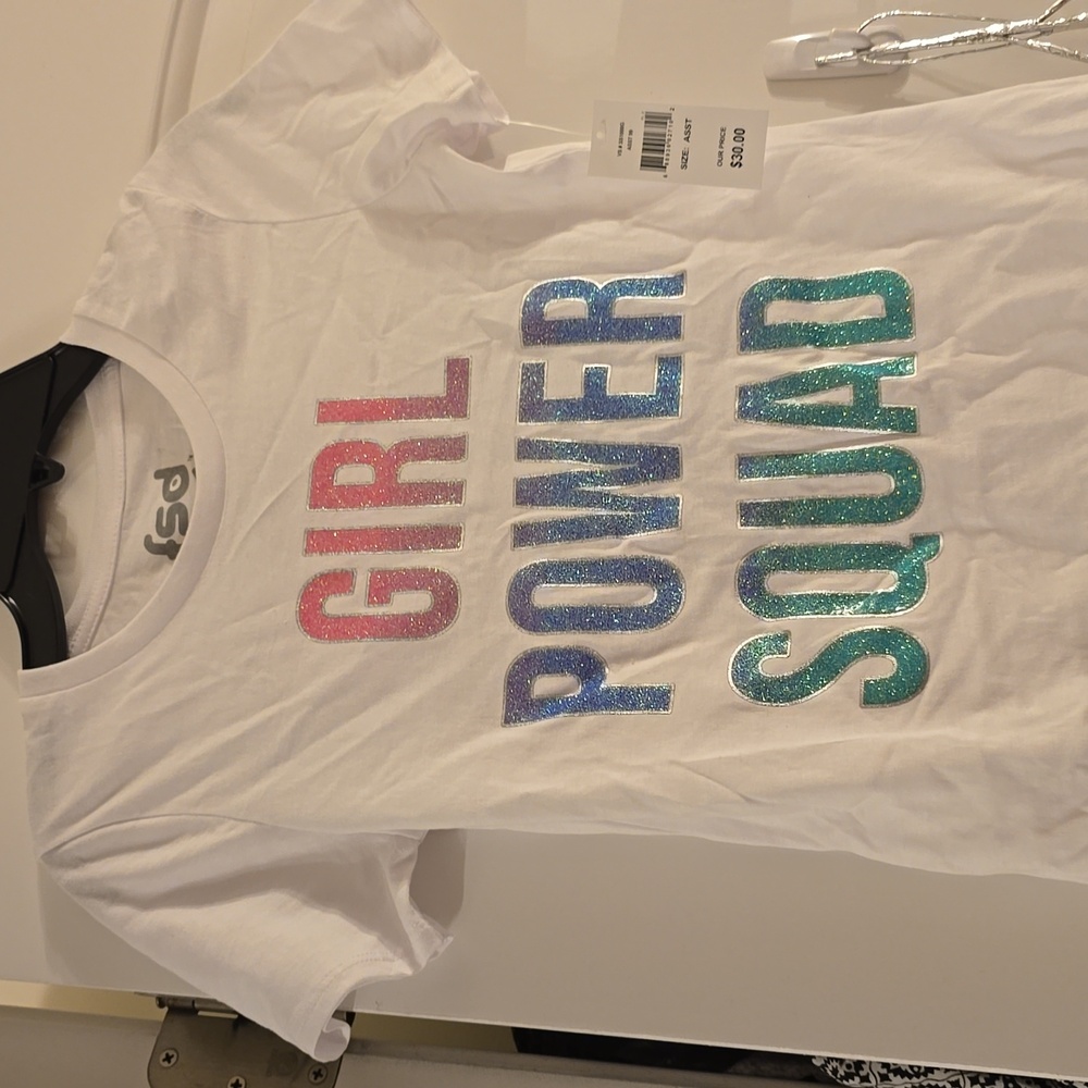 FSD GIRL'S MEDIUM SPARKLY WHITE TSHIRT